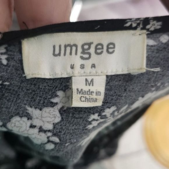 Umgee Black Floral Lace Up Tunic‎ Blouse Medium - Picture 2 of 10